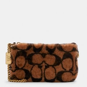 💫LAST ONE  💫💕Coach X Jennifer Lopez Nolita 19 In Signature Shearling💕